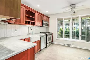 308 Bar Harbor Rd, Stratford, CT 06614 - Photo 5