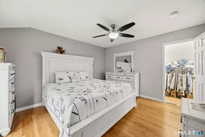 19 Lake Avenue, West Haven, CT 06516 - Photo 19