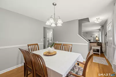 19 Lake Avenue, West Haven, CT 06516 - Photo 9