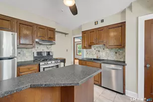 123 Treadwell St, Hamden, CT 06517 - Photo 13