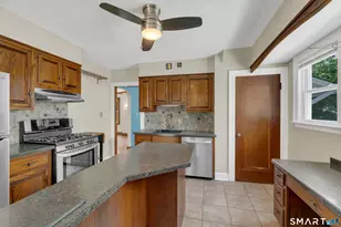 123 Treadwell St, Hamden, CT 06517 - Photo 11