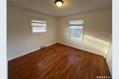 110 Roger White Drive, New Haven, CT 06511 - Photo 15