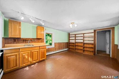 31 School Street, Avon, CT 06001 - Photo 17