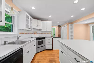 31 School Street, Avon, CT 06001 - Photo 5