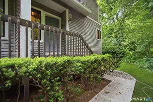 808 Mill Pond Dr, South Windsor, CT 06074 - Photo 3