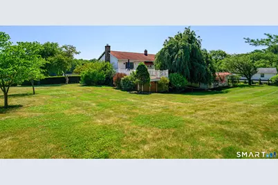 10 Rolf Drive, Danbury, CT 06810 - Photo 35