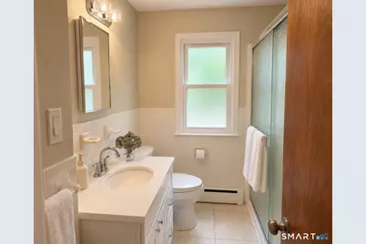 18 Dawn Street, Fairfield, CT 06824 - Photo 7