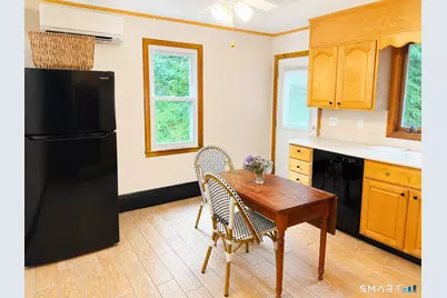 18 Dawn Street, Fairfield, CT 06824 - Photo 5