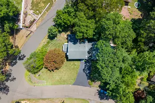 1 S Forest Cir, West Haven, CT 06516 - Photo 31