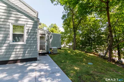 1 South Forest Circle, West Haven, CT 06516 - Photo 27