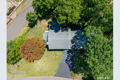 1 South Forest Circle, West Haven, CT 06516 - Photo 31
