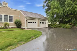 2 Brittania Dr, Danbury, CT 06811 - Photo 3
