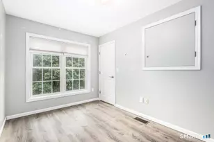 18 Wishing Well Ln, New Milford, CT 06776 - Photo 11
