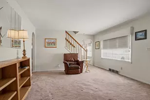 64 Breyer Ave, Bridgeport, CT 06606 - Photo 7