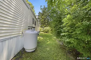 165 Laurelwood Ln, Danbury, CT 06811 - Photo 19