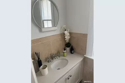 65 Sherwood Place #65, Greenwich, CT 06830 - Photo 11