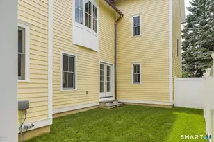 65 Sherwood Pl, Greenwich, CT 06830 - Photo 29