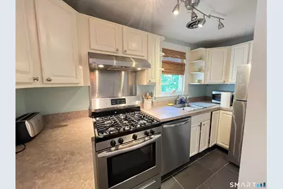 17 Anderson Street, New Haven, CT 06511 - Photo 9