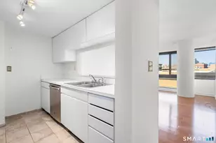 127 Greyrock Pl, Stamford, CT 06901 - Photo 5