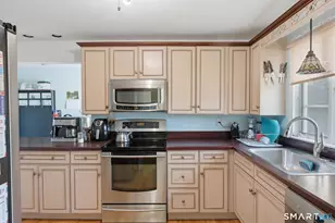 213 Acme Dr, Middlebury, CT 06762 - Photo 9
