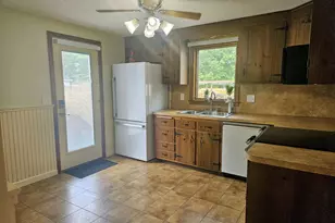 42 Makara St, Plymouth, CT 06786 - Photo 5
