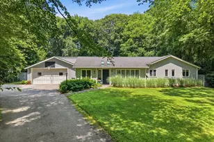 15 Mitchell Dr, East Lyme, CT 06357 - Photo 1