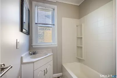 793 Brewster Street #2nd Floor, Bridgeport, CT 06605 - Photo 15