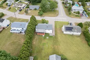 8 Antoinette St, Stonington, CT 06379 - Photo 3