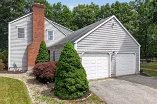 180 Pruett Pl, Montville, CT 06370 - Photo 35