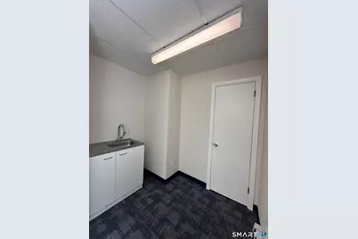 432 Franklin Avenue, Hartford, CT 06114 - Photo 7