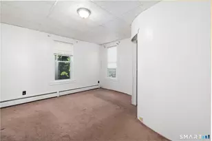 95 Sunnyside Ave, Waterbury, CT 06708 - Photo 9