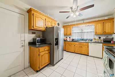 283 Salem Street, Bridgeport, CT 06606 - Photo 21