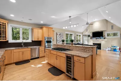 1 Walter's Way, Windsor, CT 06095 - Photo 9