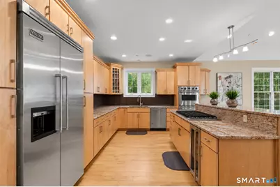 1 Walter's Way, Windsor, CT 06095 - Photo 7