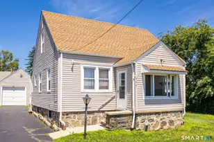 404 Soundview Ave, Bridgeport, CT 06606 - Photo 1