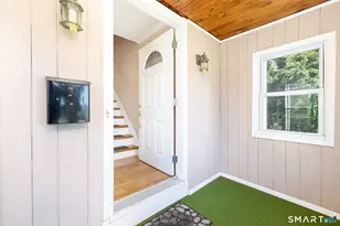 404 Soundview Ave, Bridgeport, CT 06606 - Photo 5