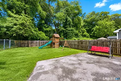 24 Farview Avenue, East Haven, CT 06512 - Photo 5