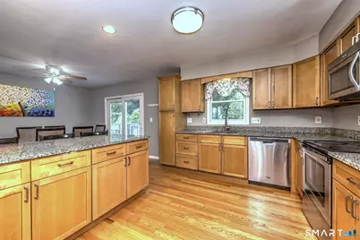 24 Farview Avenue, East Haven, CT 06512 - Photo 11
