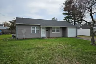 11 Audette Dr, Wallingford, CT 06492 - Photo 1