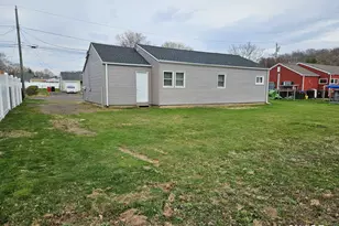 11 Audette Dr, Wallingford, CT 06492 - Photo 3
