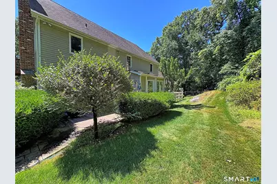 14 Brae Loch Way, Shelton, CT 06484 - Photo 3