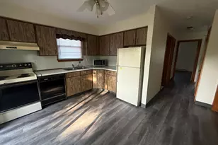 463 Pierpont Rd, Waterbury, CT 06705 - Photo 7