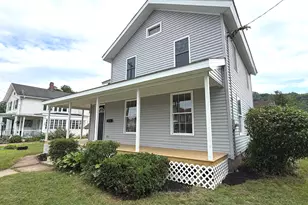 96 Elm St, Thomaston, CT 06787 - Photo 3