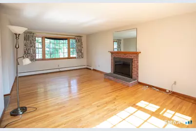 153 Fiesta Heights, Meriden, CT 06451 - Photo 15