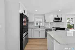 55 Woodlawn Rd, New London, CT 06320 - Photo 11