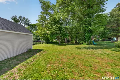 55 Woodlawn Road, New London, CT 06320 - Photo 31