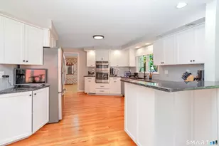 309 N Grand St, Suffield, CT 06093 - Photo 19