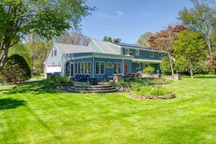 94 Fennbrook Dr, Hamden, CT 06517 - Photo 9