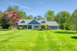 94 Fennbrook Dr, Hamden, CT 06517 - Photo 5
