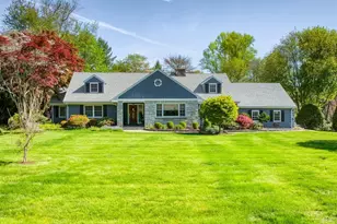 94 Fennbrook Dr, Hamden, CT 06517 - Photo 3